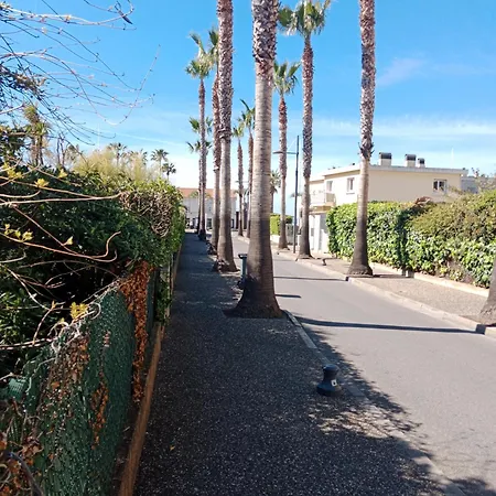 T2 Bord De Avec Grand Jardin Apartment