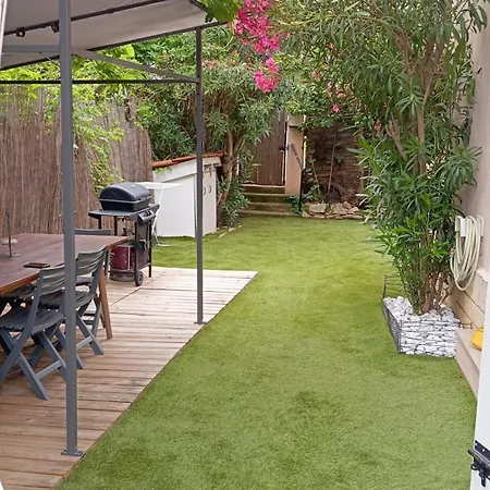 Apartment T2 Bord De Avec Grand Jardin *
